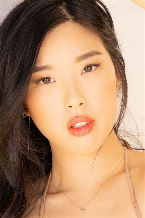 elle lee mega|Elle Lee .